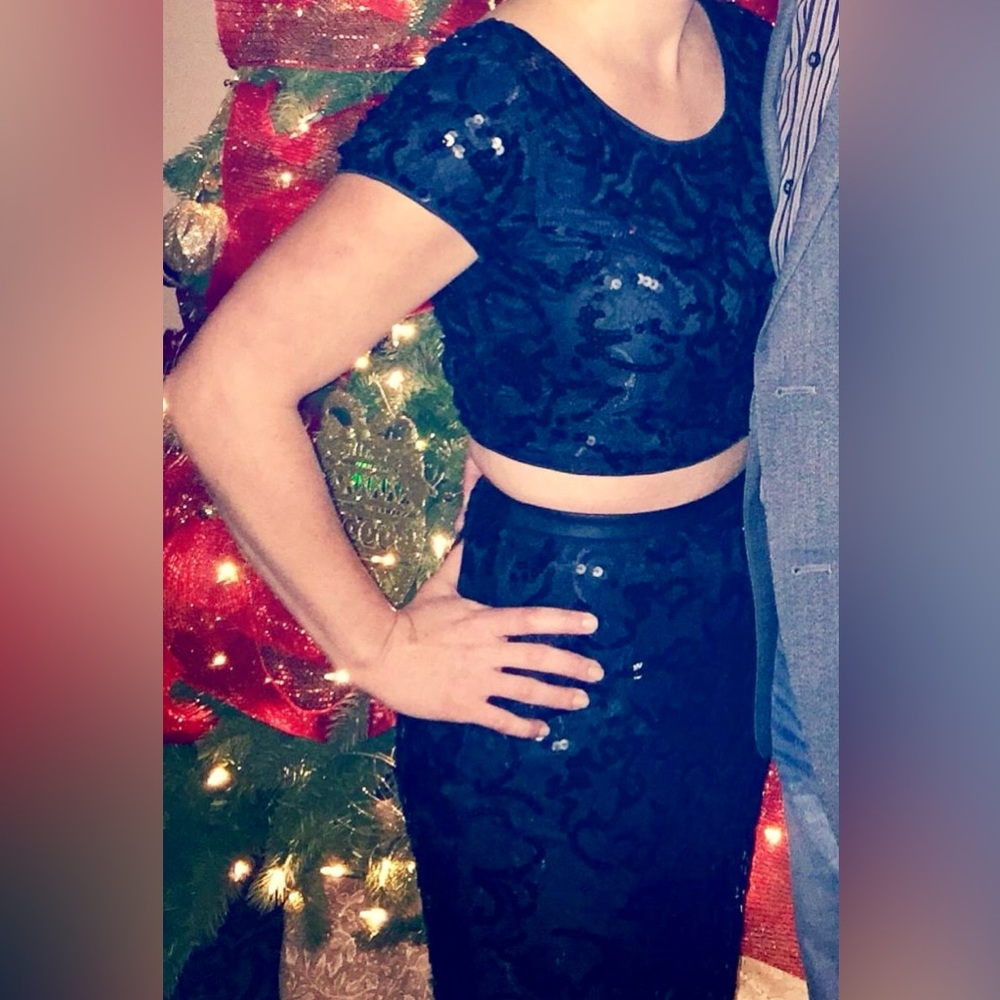 2 Piece Sequin Set From Express! Top Size Small, … - image 1